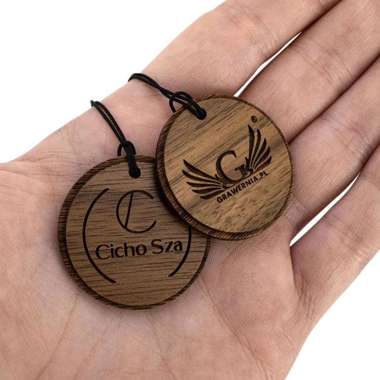 Wooden key ring with engraving - solid walnut wood - size 34 mm - BRL040