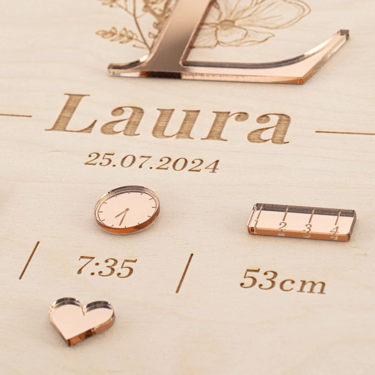 Wooden name tag with engraving - pink mirror acrylic - size 210x290mm - MET013