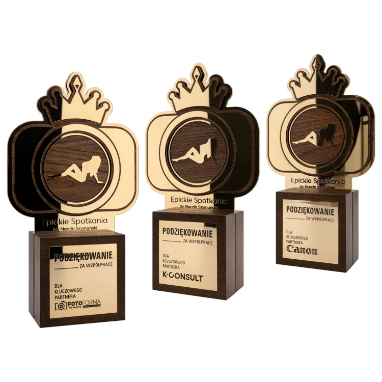 Exclusive business statuette with engraving - solid wood and brass - H 294 mm - DTA169