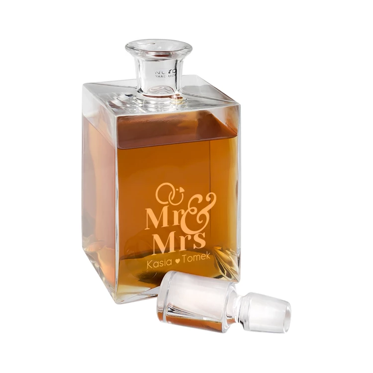 Carafe with engraving for whisky or liqueurs - CAMEL - ideal gift for various occasions - KAR056