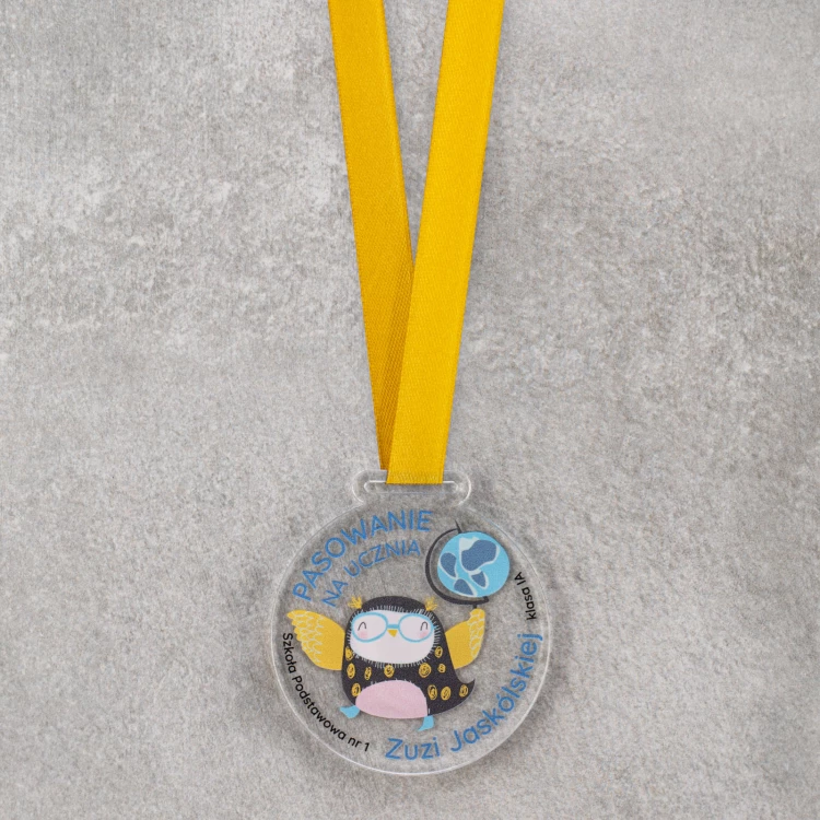 Pupil passport medal - 5mm thick transparent acrylic - dia. 60mm - MGR117