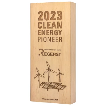 Wooden statuette with engraving - award for exceptional achievement - height 23 cm - DTA120