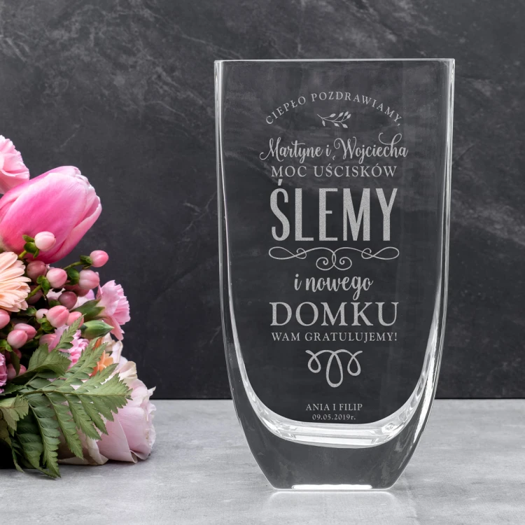 Engraved Vase - Flora - VAS019 - Housewarming Gift