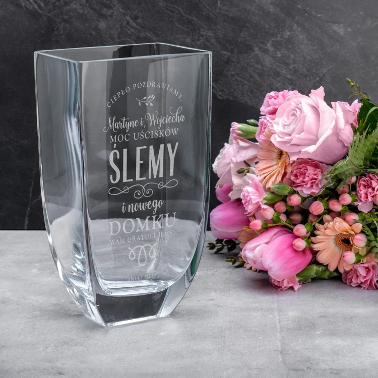 Engraved Vase - Flora - VAS019 - Housewarming Gift