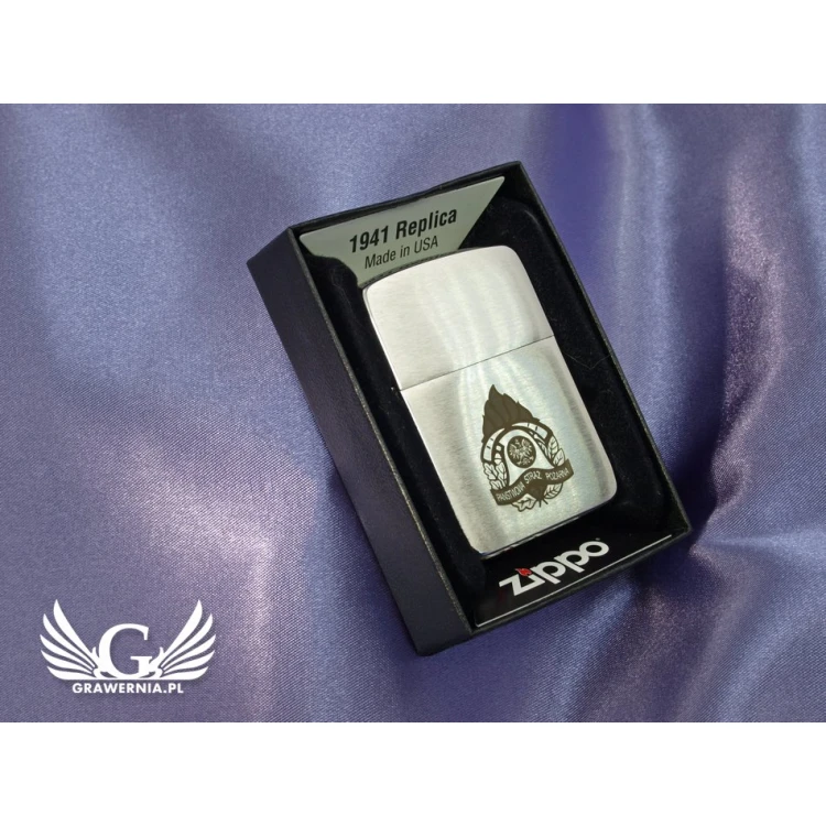ZIPPO Lighter 1941 Replica Brushed Chrome - ZIP051