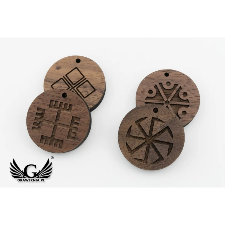 Engraved Wooden Hang Tags - Size 30x30mm - EDR023