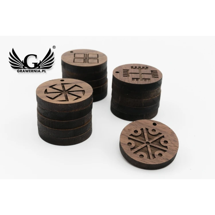 Engraved Wooden Hang Tags - Size 30x30mm - EDR023