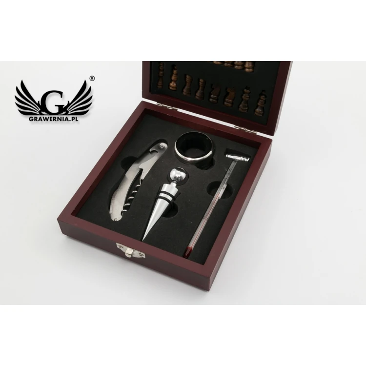 MATT Chess and Wine Set with Your Engraving - AL013