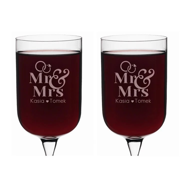 Engraved Wine Glasses - Gift for the Newlyweds - Mr&Mrs - KL005